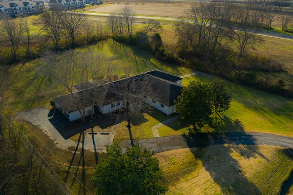 Office For Sale: 993 Long Hollow Pike, Gallatin, TN 37066